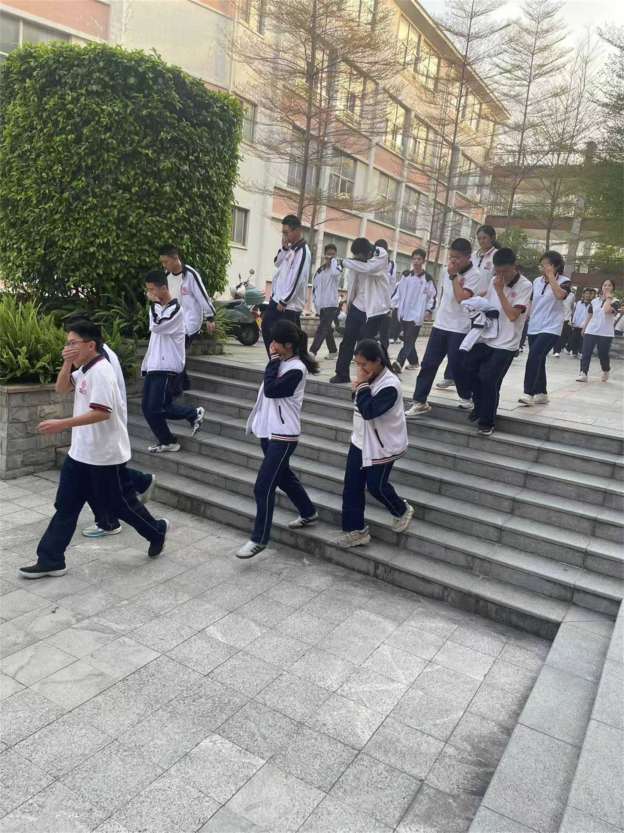 圖5.jpg